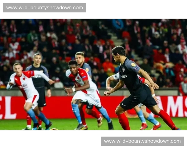 埃因霍温主场1-3不敌圣吉罗斯联合，比利时球队收获欧冠首胜